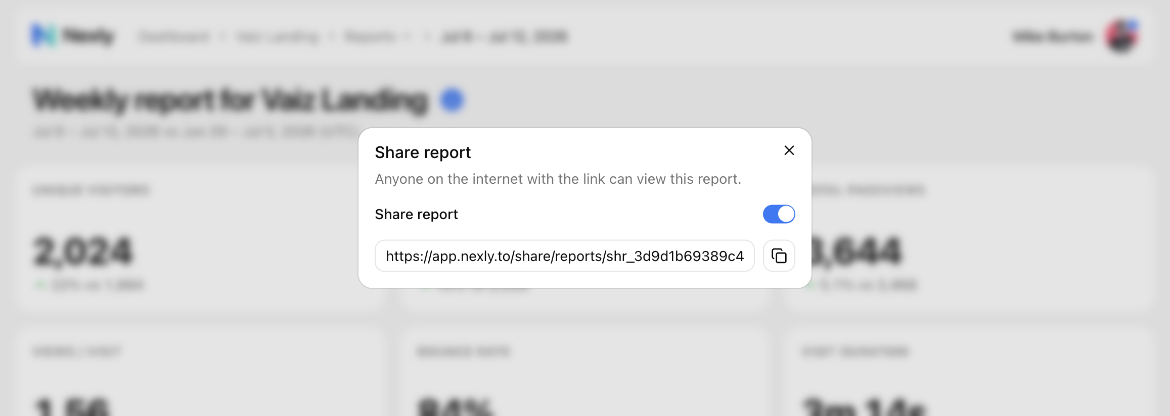 Share report dialog with a public link toggle